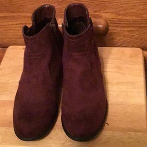 Women’s UNISA Burgundy sueded ankle boots